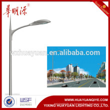 Poste redondo de iluminación de calle de acero galvanizado con brazo simple o brazo doble